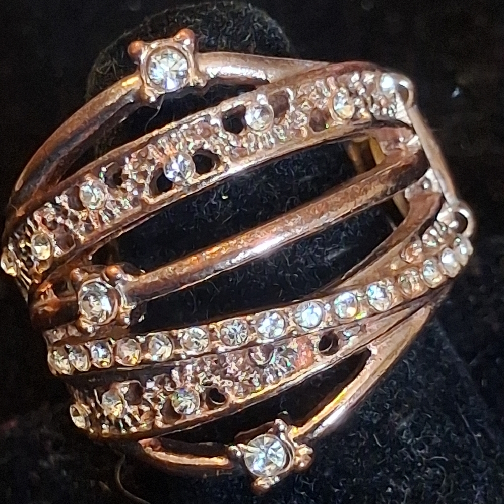 Paparazzi Goldtone Cocktail Stretch Ring With Clear Rhinestones